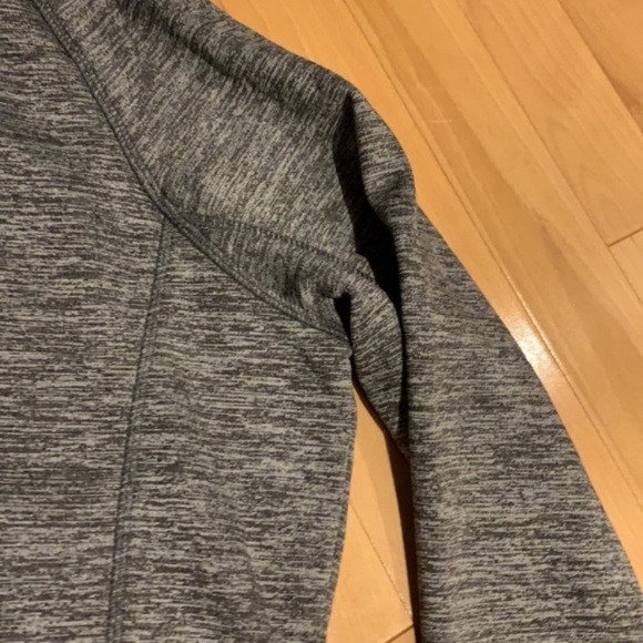 💥2/$30💥 VEUC Joe Fresh Grey speckled full zip Hoodie - size L - Picture 15 of 16